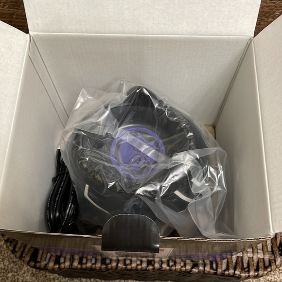 Scentsy “Marvel Black Panther” Warmer - NEW * Final Price / FIRM * - Picture 4 of 15
